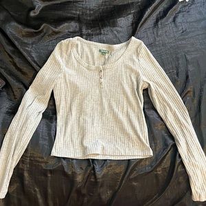 Wild Fable Woman’s Long sleeve shirt Size S